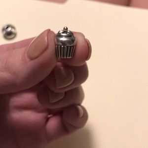 Pandora cupcake charm